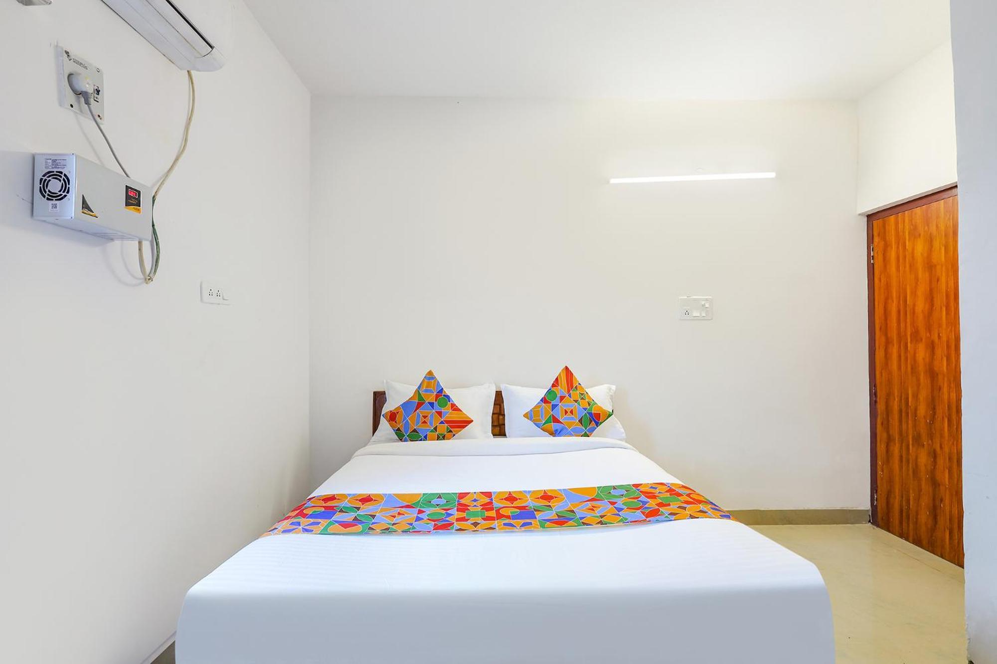 Готель Fabexpress Kovalam Residency Ченнаї Екстер'єр фото